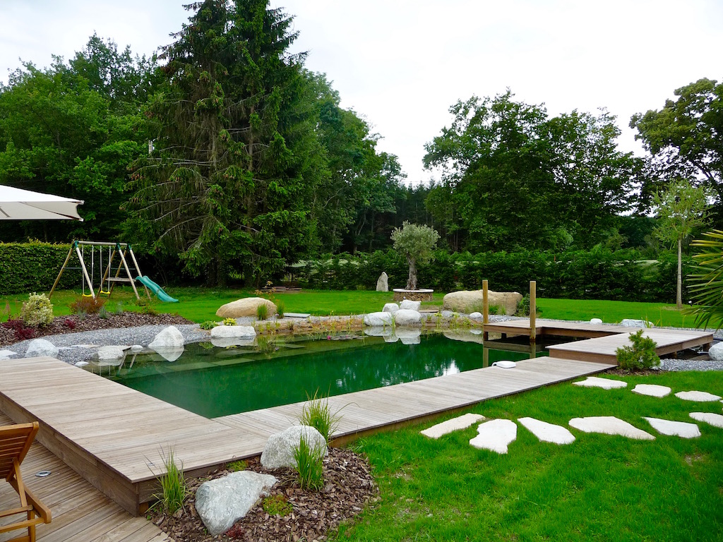 Piscine naturelle Haute Savoie - Baignade naturelle contemporaine